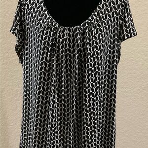 Worthington Black and White Blouse Elegant Top